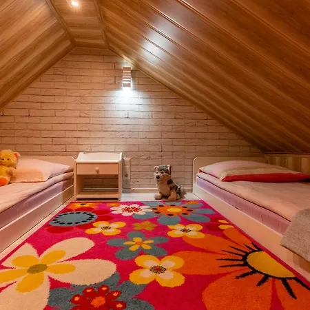 Jozefina Rum i privatbostad